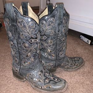 Corral boots